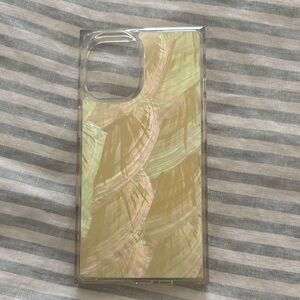 Flaunt Mother of Pearl iPhone 16 case- butter yellow